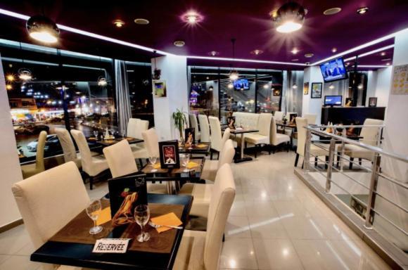 Calypso Hotel Ain el Turk Exterior photo