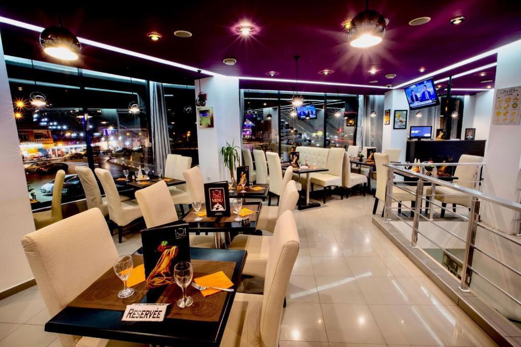 Calypso Hotel Ain el Turk Exterior photo